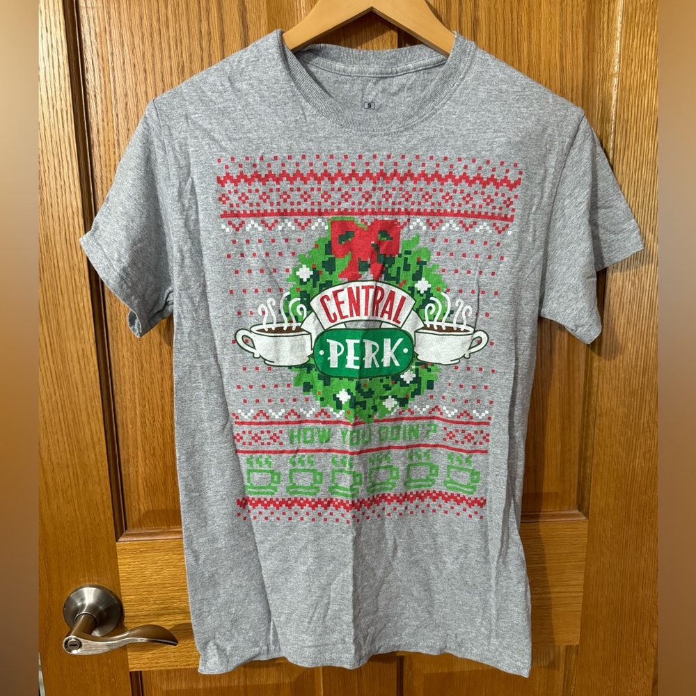 FRIENDS Christmas T-shirt